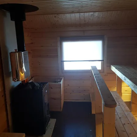 Chalet Tunturihuvila Iii *